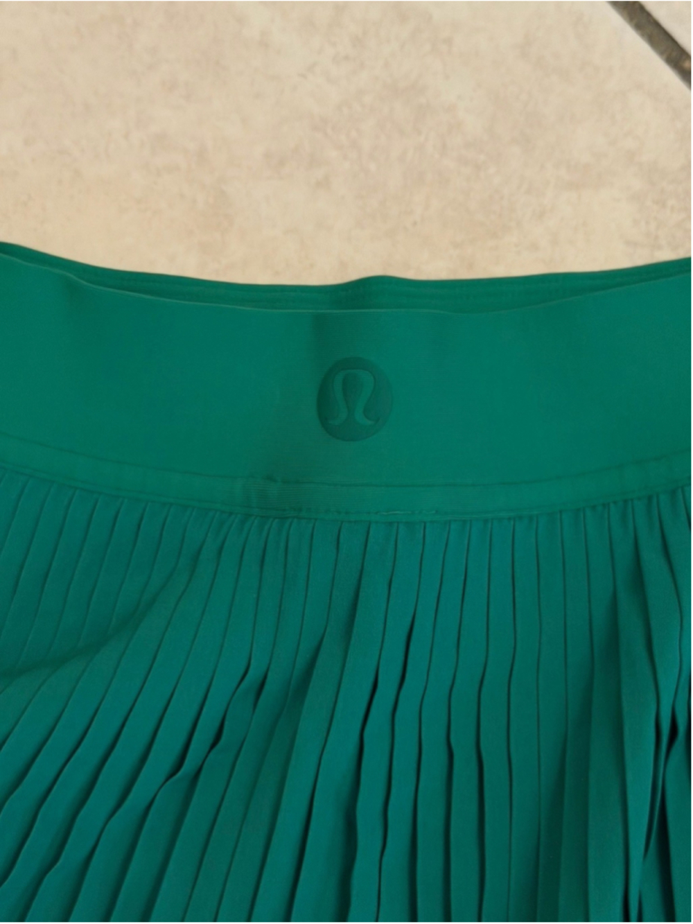 LULULEMON REPLEAT HR TENNIS SKIRT/SKORT RACEWAY GREEN SIZE 2 - Picture 3 of 7